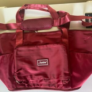 foldie Burgundy Convertible Shoulder Bag for Women